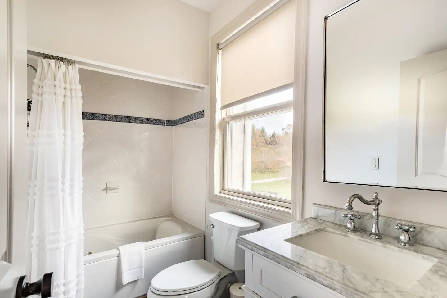 Rhinebrook Estate photograph 103